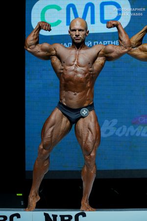 CLASSIC PHYSIQUE НОВИЧКИ